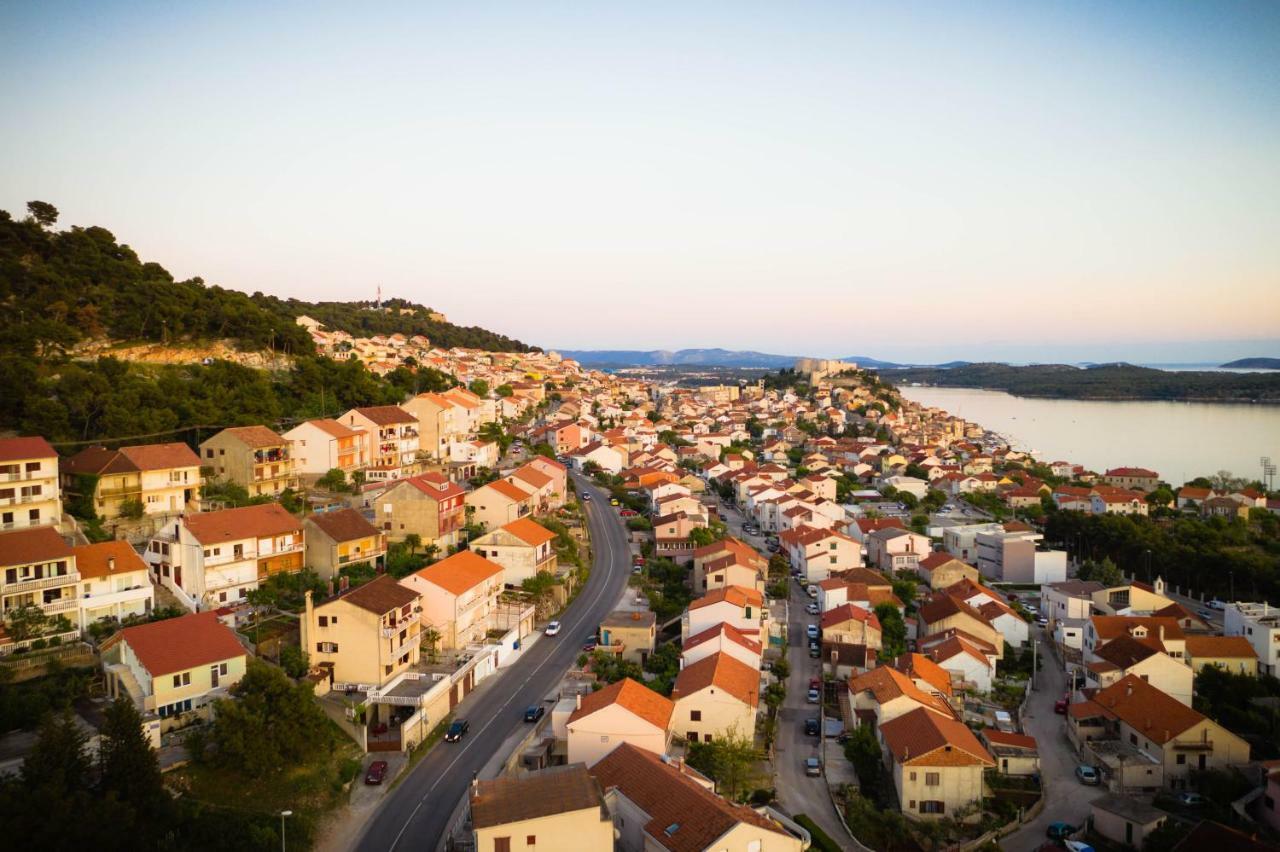 Apartments Nakic Šibenik Exteriör bild
